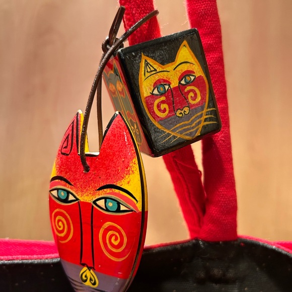 Laurel Burch Cat Travel Bag - Picture 2 of 8